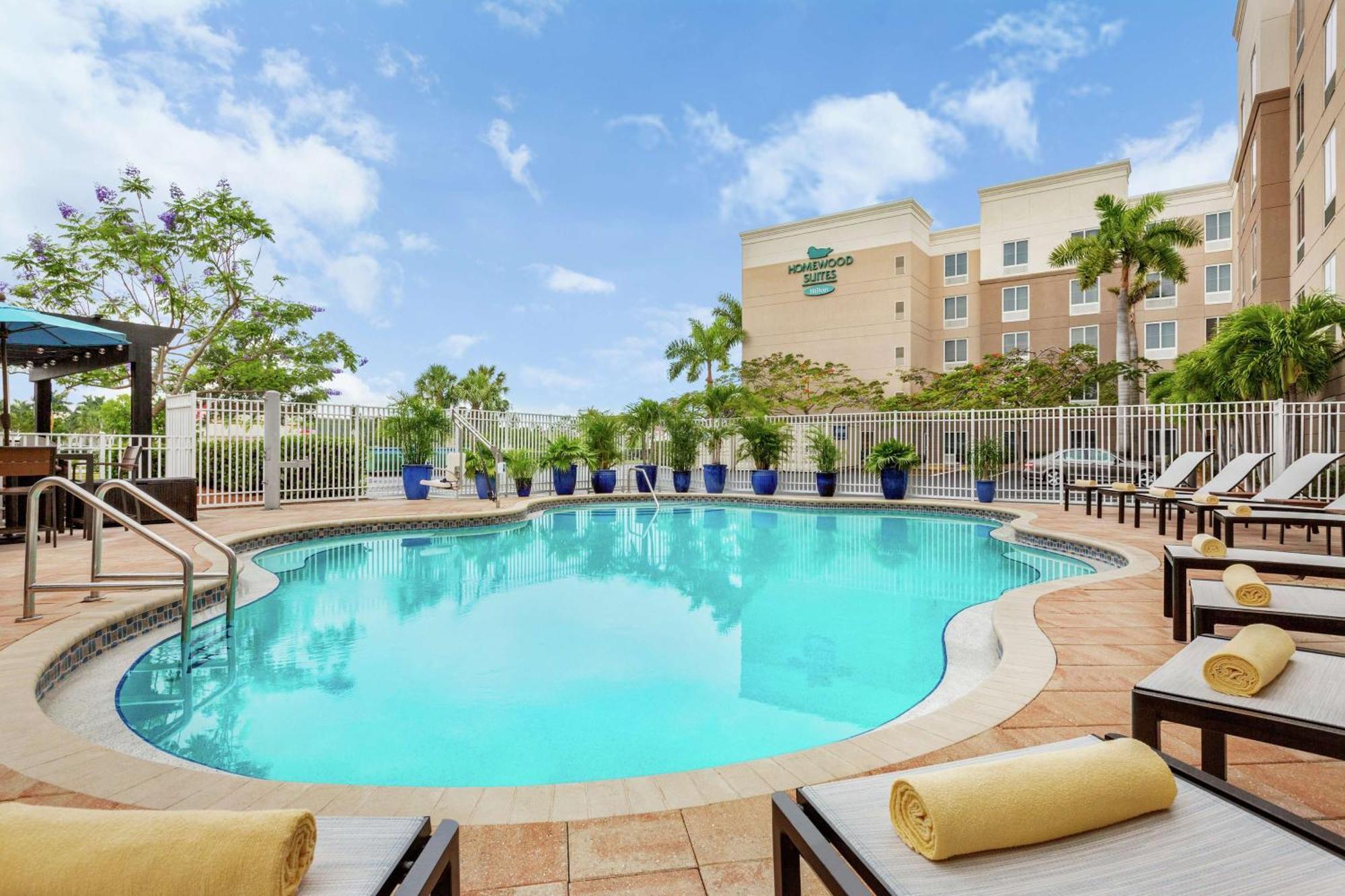 Homewood Suites Fort Myers Airport - Fgcu Екстер'єр фото