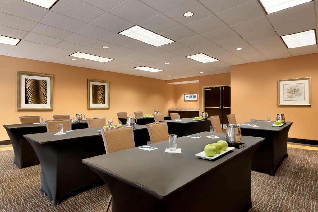 Homewood Suites Fort Myers Airport - Fgcu Зручності фото